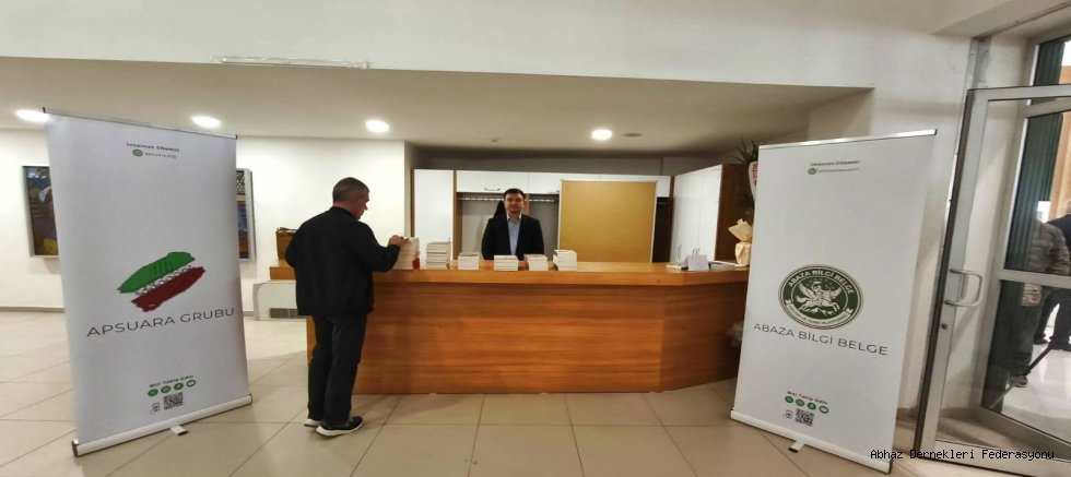 Kitaplar Ücretsiz Dağıtıldı.