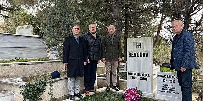 Ömer Beygua vefat yıldönümünde mezarı başında dualarla anıldı.